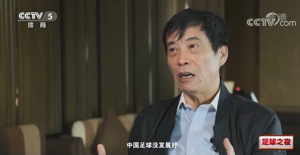 七年后,表面上看困境相似,排片不利,观众分化,但关键内核已经被“换”。
