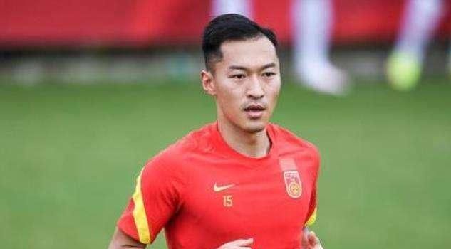 观影人次超9亿 00:30 2024国庆档总票房21.04亿 《志愿军2》成国庆档票房冠军 影视杂谈 <1/2> 更多 00:48 这样的“一号线艺人”你爱了吗 00:29 喜提“四川舰”!