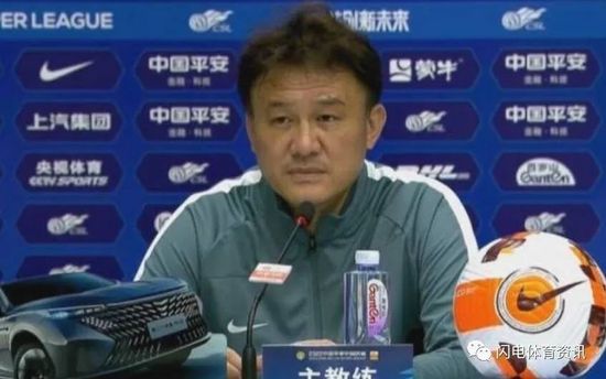 迪士尼突然发了一条忧郁的推文 吓到了它的粉丝们 2018-04-10 周日(4月8日)下午两点,一贯形象阳光暖心的迪士尼发出了一条推文,推文的图片是迪士尼的经典动画形象匹诺曹被蓝衣仙女施法变成人类小男孩,而配文却是“别人都在夸奖你,你,你却心如死灰。