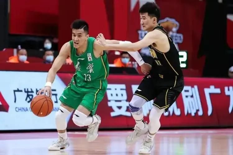 影片根据楳图的自传改编,扮演主人公楳图的是在大热日剧《半泽直树》中有过精彩出演的歌舞伎男星片冈爱之助。