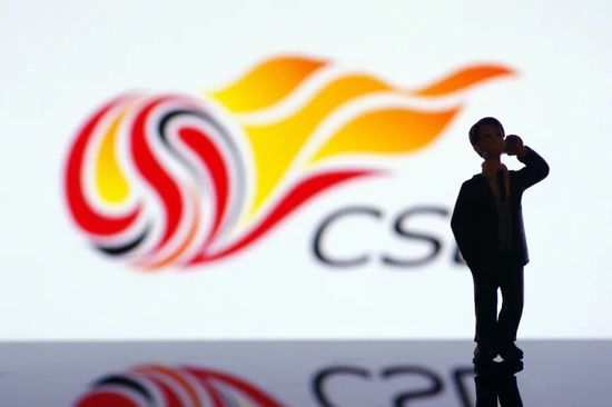 主举商表示选用松冈李那是因为她形象健康可爱,样子甜美可爱。