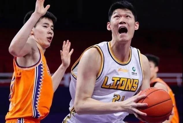 作为系列的最终季，宋江、李阵郁、李施昤、高旻示、李到晛、朴珪瑛，吴正世，金武烈，郑 《甜蜜家园3》曝片段 宋江、李到晛“暧昧”拉扯 2024-07-19 秀（宋江 饰）在一辆废弃的公交车内遇到了“复活”的大魔王李恩赫（李到晛 饰）。