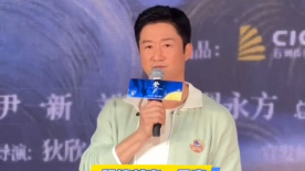 AI娃娃露骨登场 2024-07-17 据Deadline独家报道，热门恐怖片《梅根》（M3GAN）续集《梅根2.Kimi收奥特曼蛋 开心拍照搞怪三连拍 2013-12-05 林志颖儿子Kimi在《爸爸去哪儿》中表示很喜欢奥特曼蛋，5日，小kimi又收到奥特包，开心拍照搞怪表情三连拍。